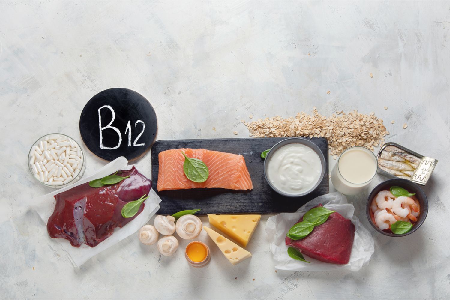 Vitamin B12 – Wie Vitamin B12 den Körper unterstützt und was bei einem Mangel passiert. Vitamin B12: Wichtige Funktionen des Vitamins für das Nervensystem und die Blutbildung.