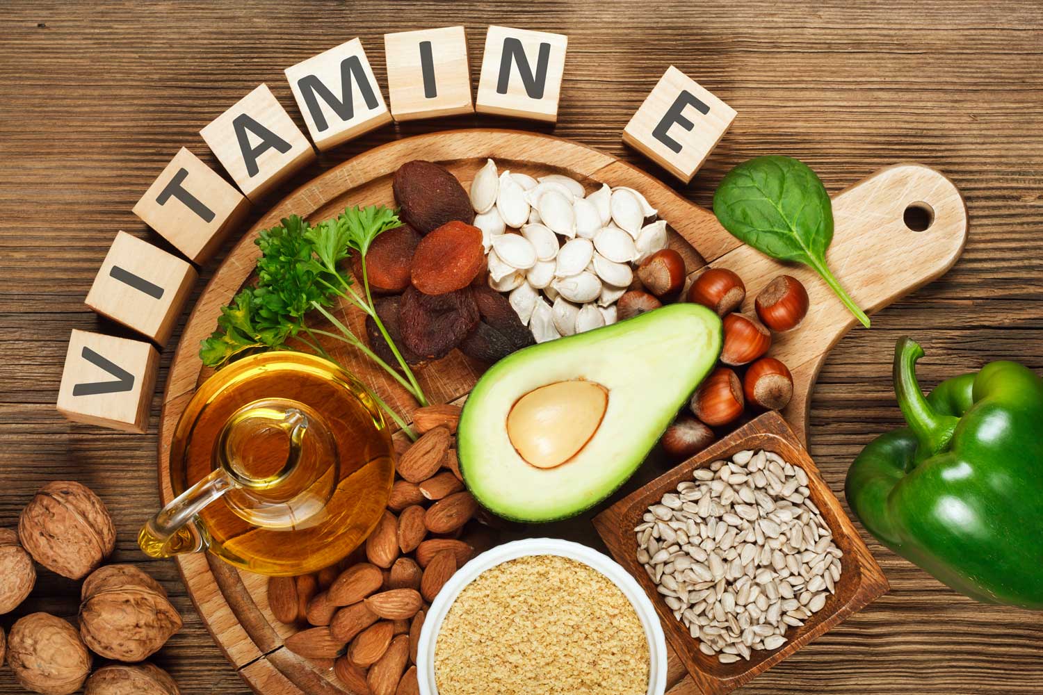 Vitamin E: Ein starkes Antioxidans, das die Haut schützt und das Immunsystem stärkt.