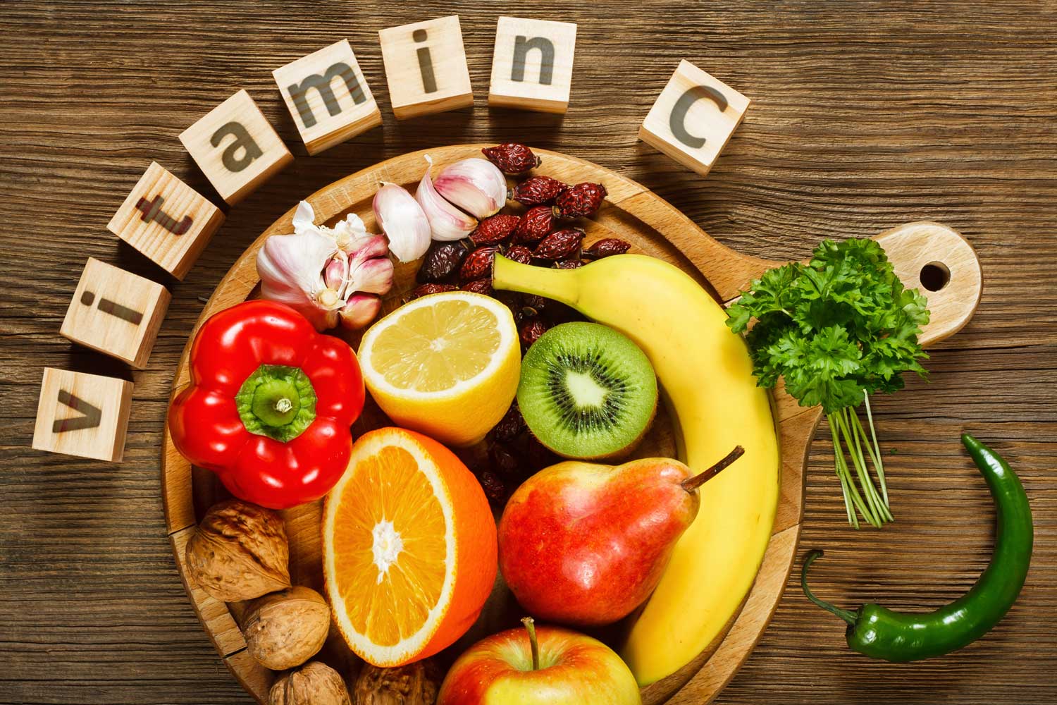 Vitamin C – Wie Vitamin C das Immunsystem stärkt und die Gesundheit fördert. Vitamin C: Die Vorteile von Vitamin C für das Immunsystem und die Hautgesundheit.